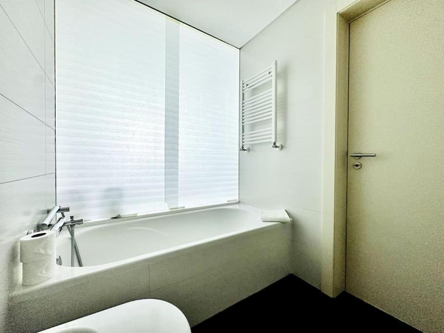 Marina Expo Apartment Lisbon Exterior photo